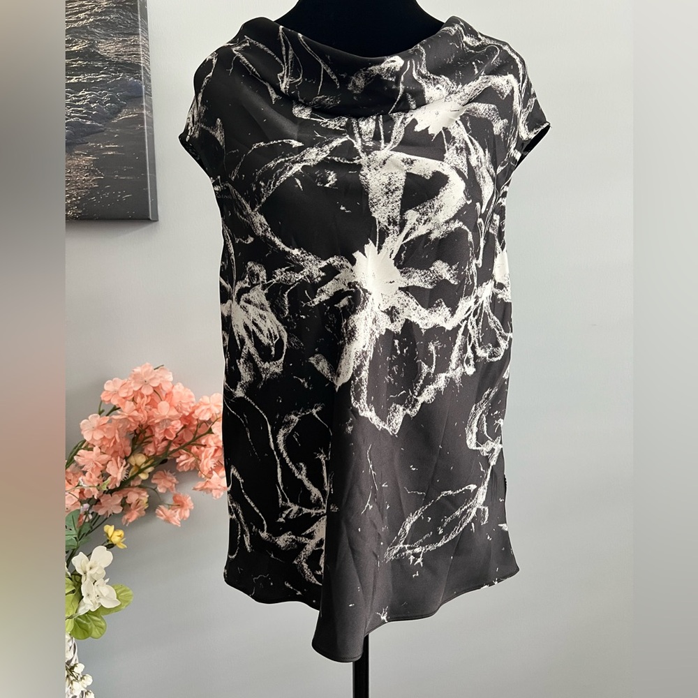 Donna Karan New York Women's Black Sleeveless Gathered Neck Top XL